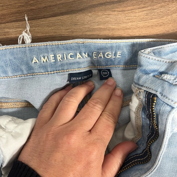 American Eagle Outfitters Light Blue Jeans - Picture 2 of 5